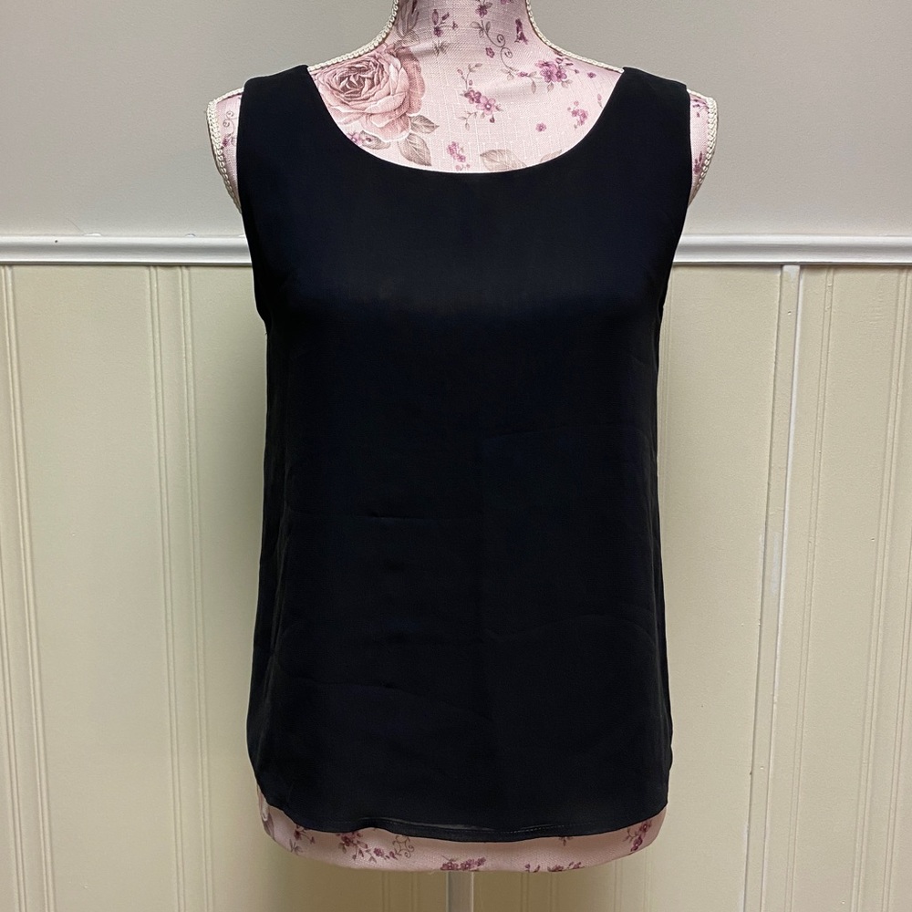 LIZ CLAIBORNE PETITE COLLECTION Black Tank Top